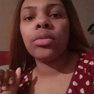 Meet your Posher, Leah